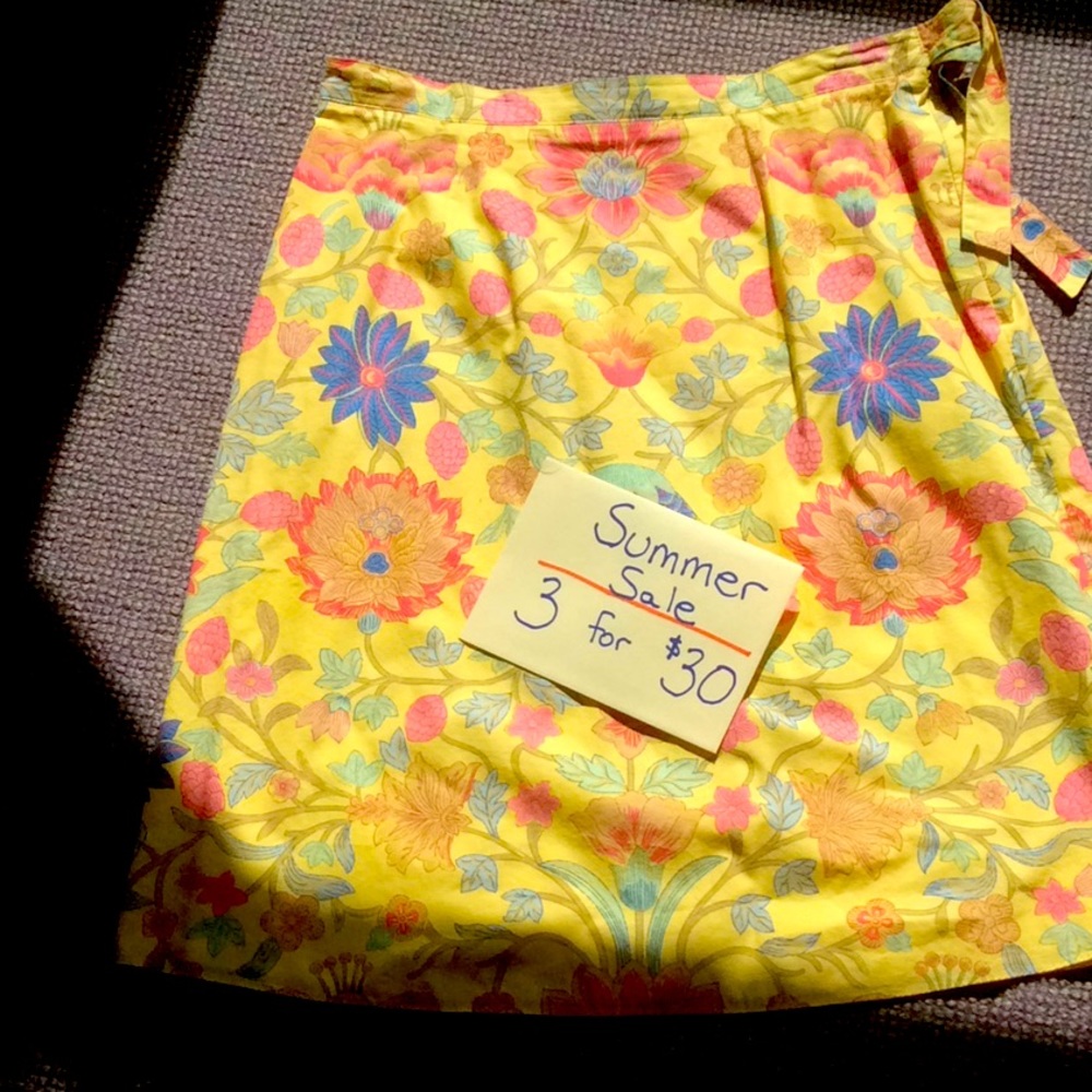 Flowered skirt
